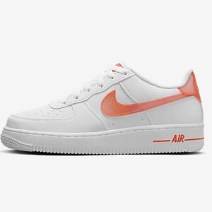 Nike White and Orange Sneakers Sleek Low-Top Design